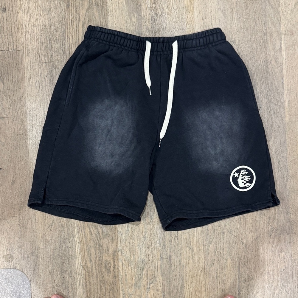 Black Hell Star shorts